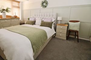 BEAUMONT AVENUE- click for photo gallery